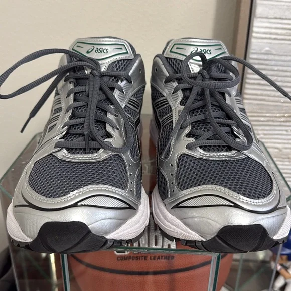 ASICS GEL KAYANO 14 - Picture 2 of 7